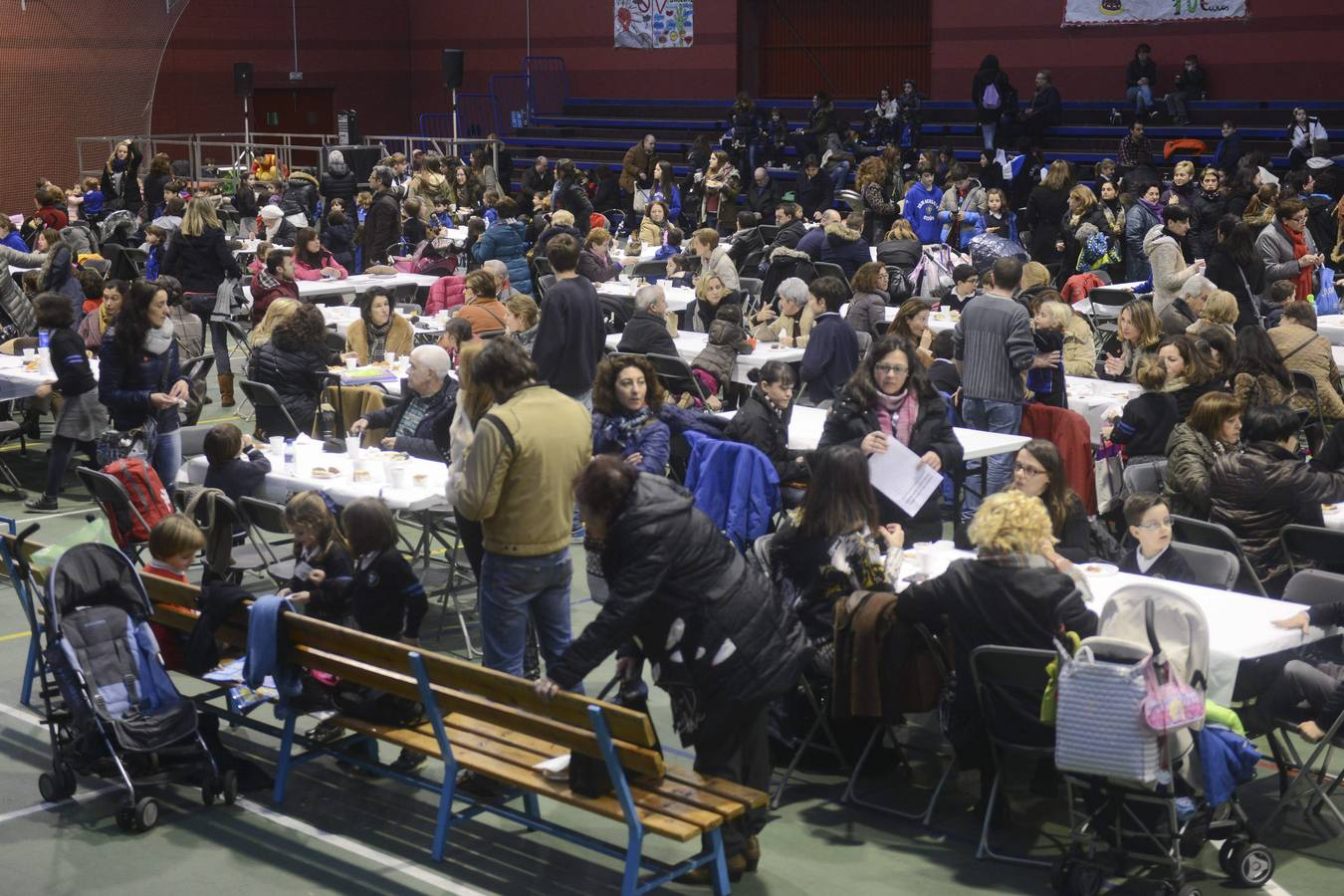 Merienda solidaria y donación de sangre en el colegio de la Inmaculada