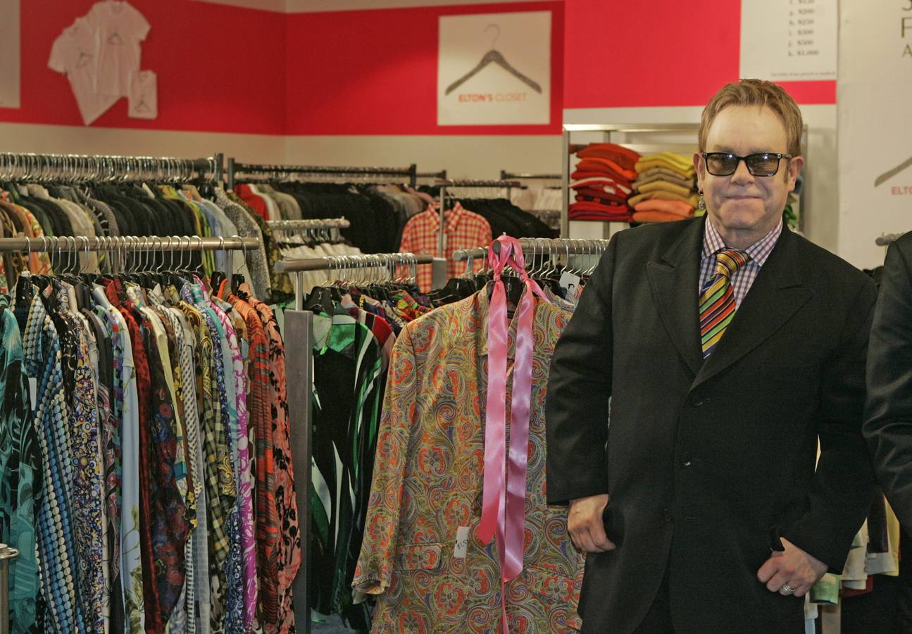 En la inauguración de su tienda.