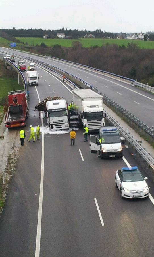 Imágenes del accidente en Coaña