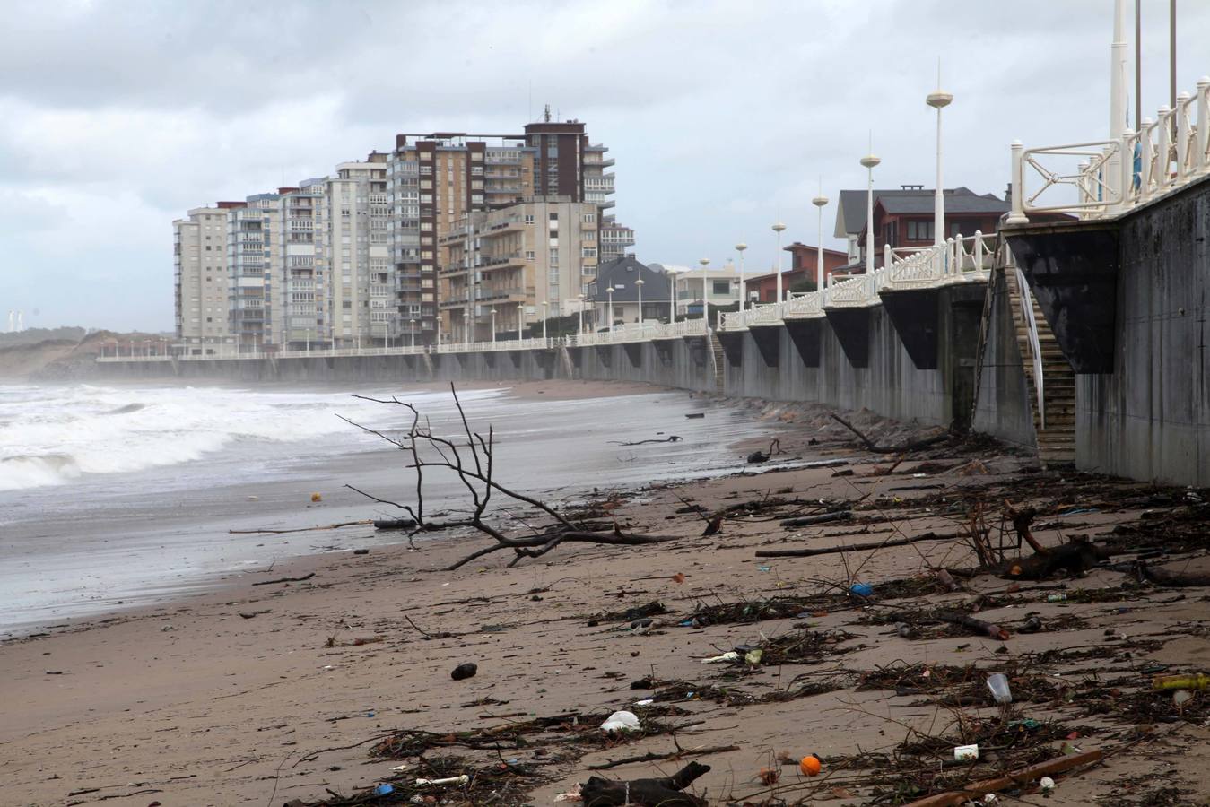 Las consecuencias del temporal en Avilés y Bajo Nalón