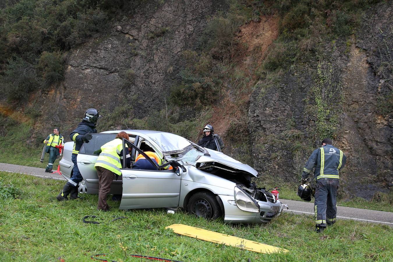 Espectacular accidente en Salas