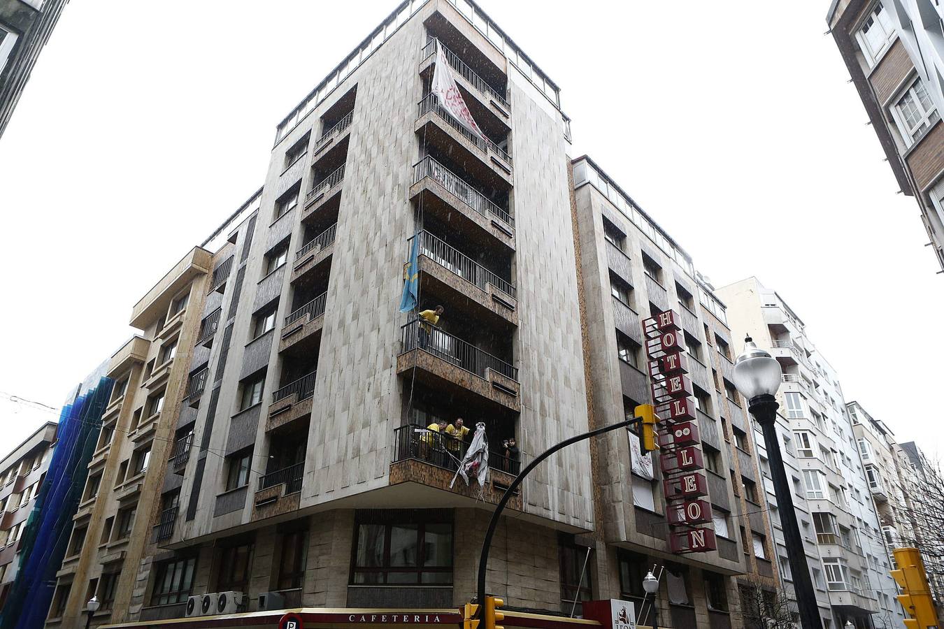 Los trabajadores del Hotel León anuncian el fin de su encierro