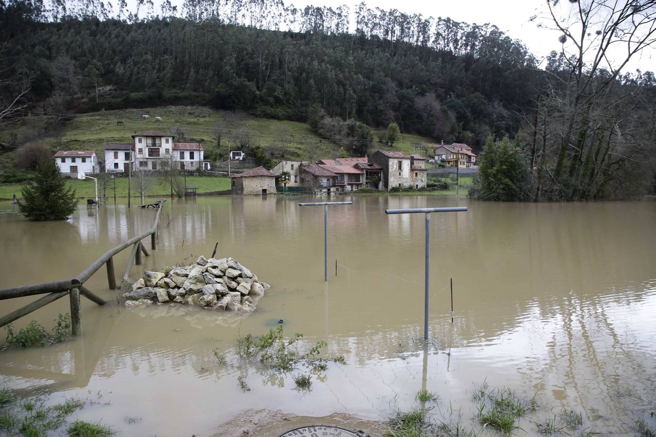 El temporal se ceba con el Oriente