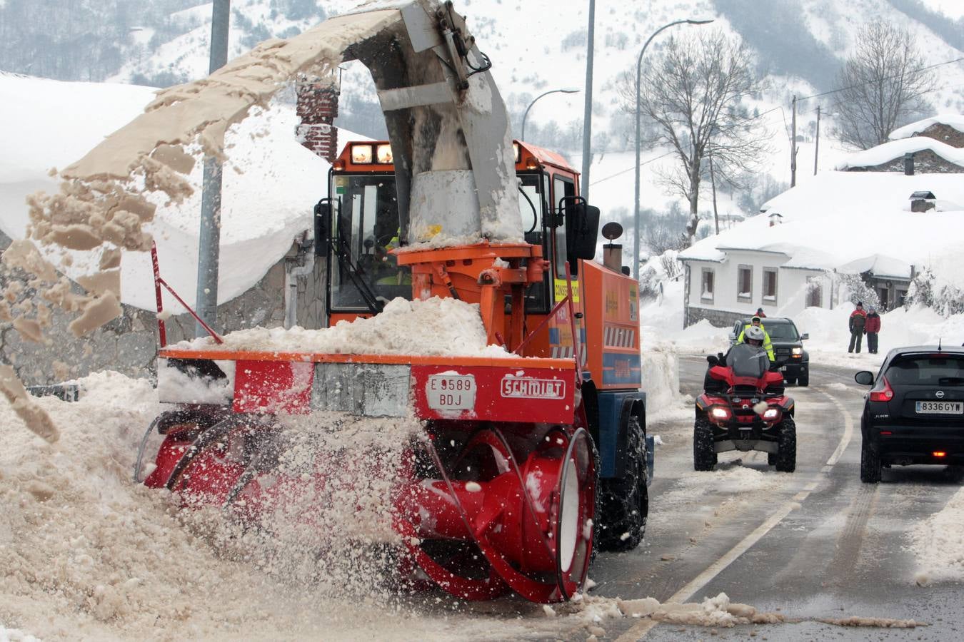 Las espectaculares imágenes que deja el trabajo para limpiar Pajares