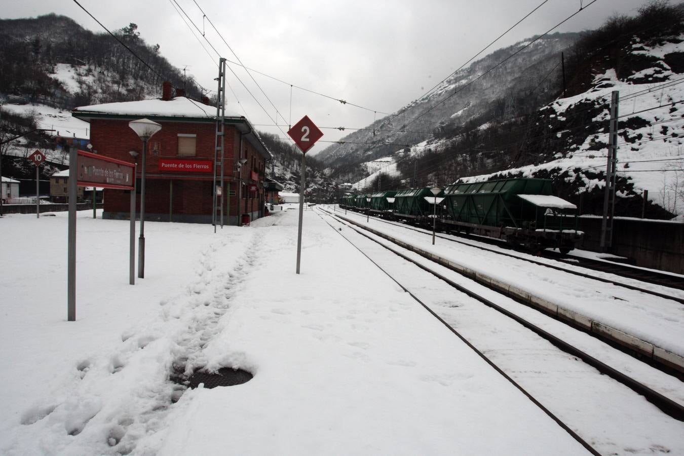Las espectaculares imágenes que deja el trabajo para limpiar Pajares