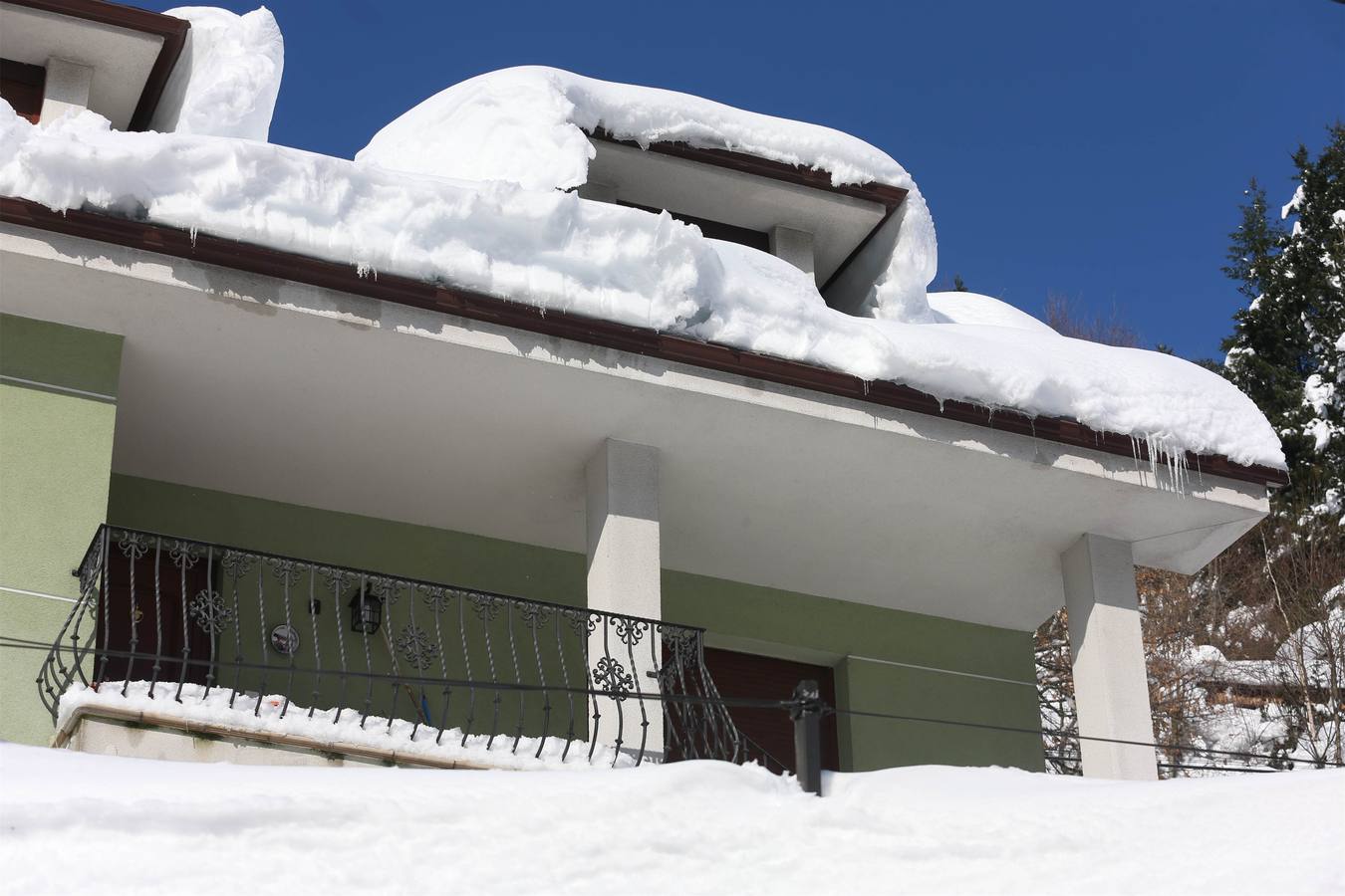 Así quedó Degaña tras las nevadas