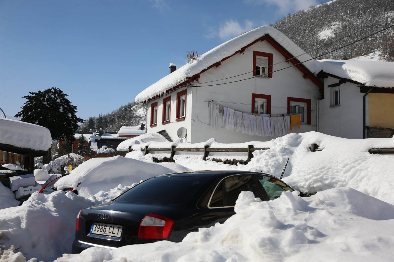 Así quedó Degaña tras las nevadas