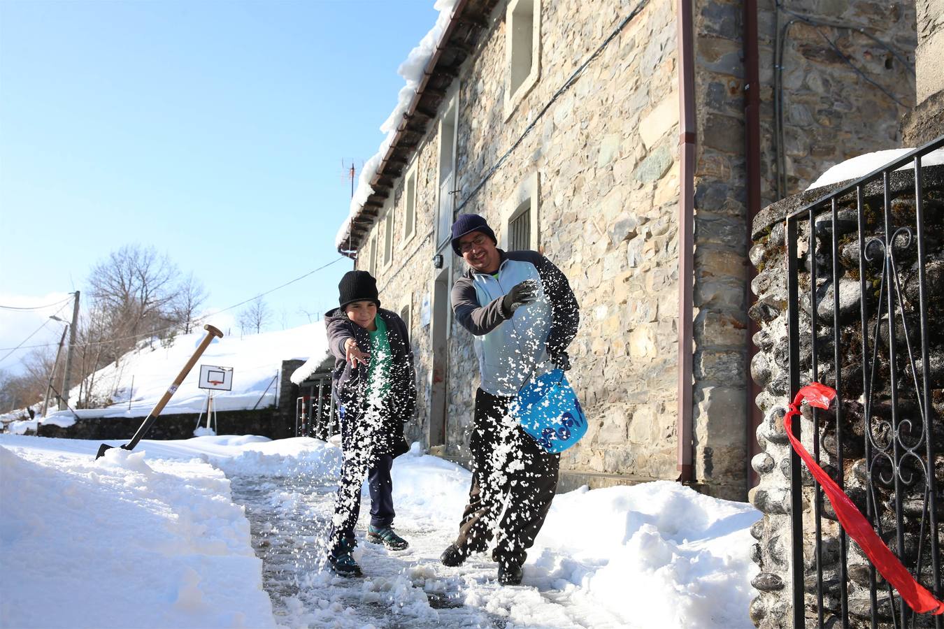 Así quedó Degaña tras las nevadas