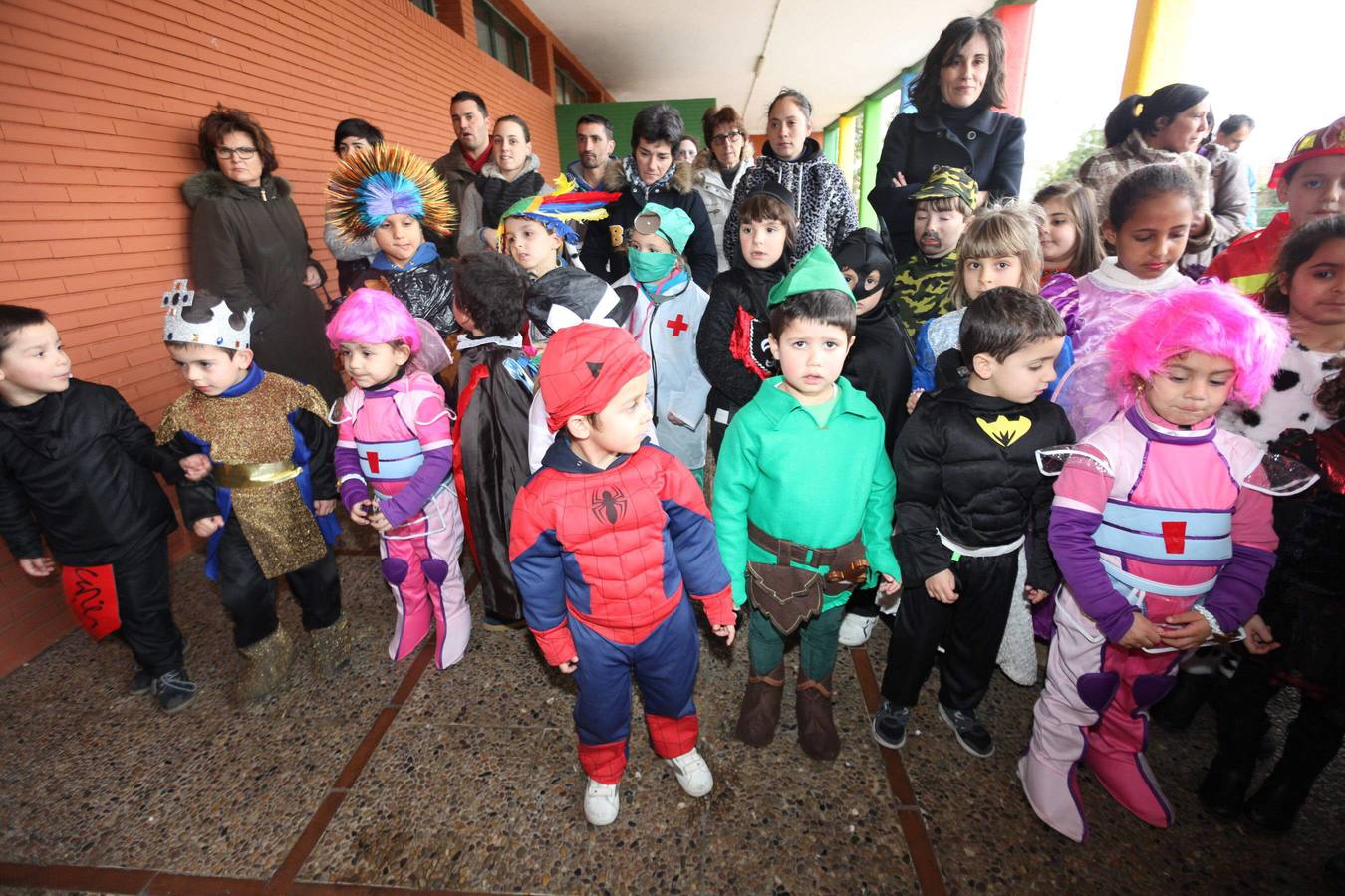 El Antroxu en los colegios y barrios de Avilés