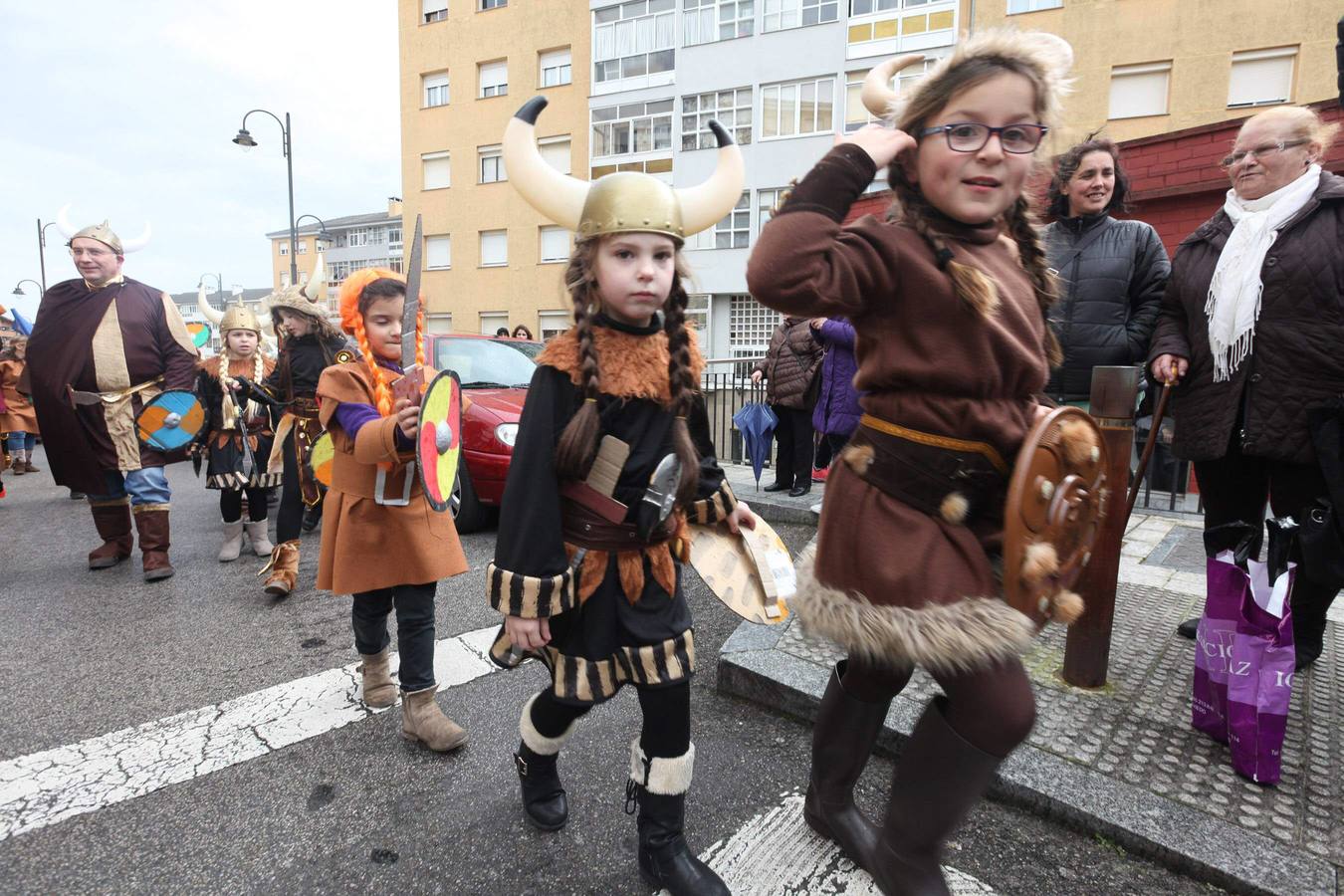 El Antroxu en los colegios y barrios de Avilés