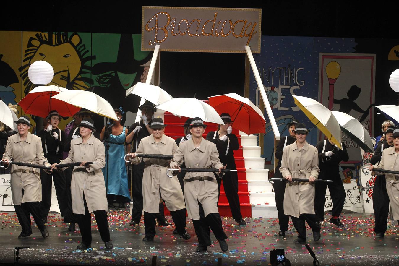 Antroxu: Concurso de charangas en el teatro Jovellanos