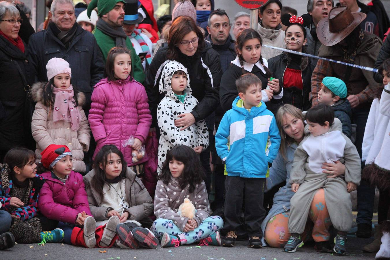 Avilés se vuelca con su desfile de Antroxu