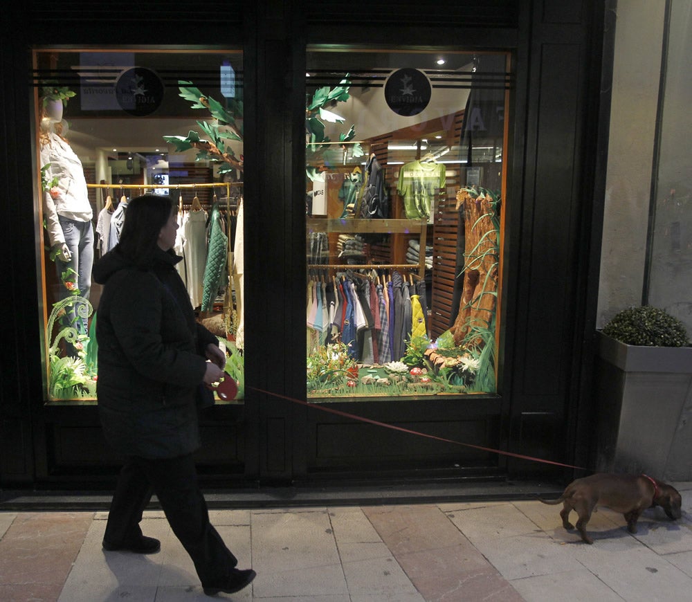 Los comercios de Oviedo se disfrazan