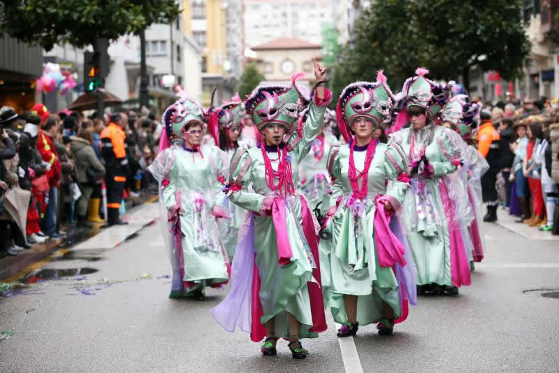 Desfile de Antroxu en Oviedo