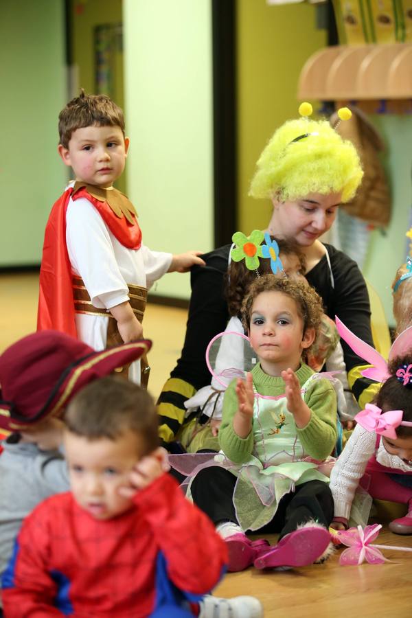Juegos por Don Carnal en el Antroxu de Oviedo