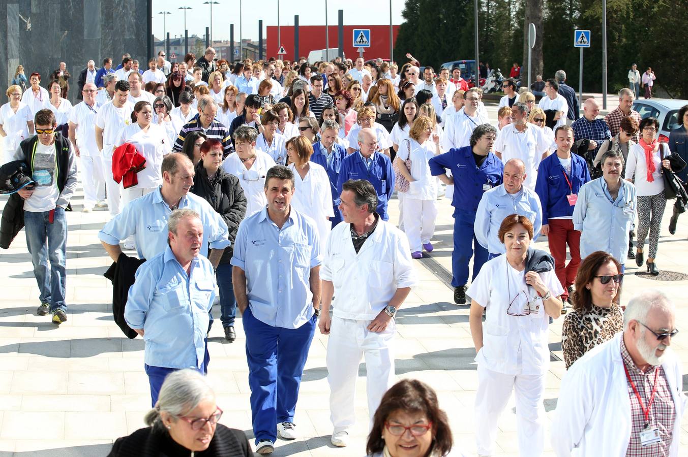 Protesta en el HUCA por el mal estado de las instalaciones