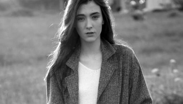 Mar González, la gimnasta de Oviedo que ha conquistado París desfilando para la firma Givenchy