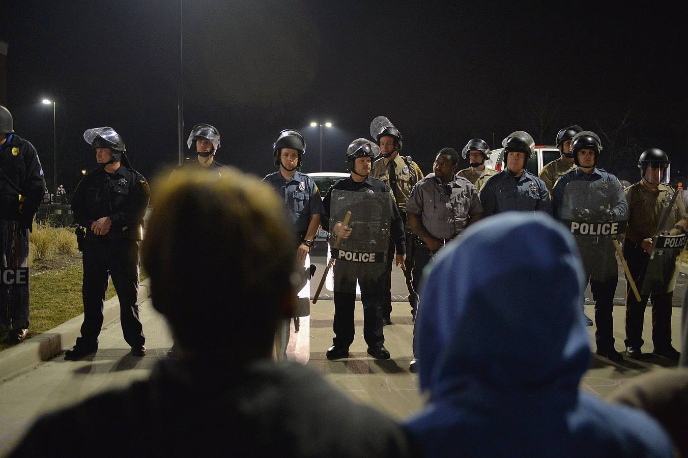 La renuncia de Jackson era una de las reclamaciones principales de las protestas de Ferguson tras la muerte del joven Brown por un agente blanco en circunstancias por esclarecer el pasado agosto.