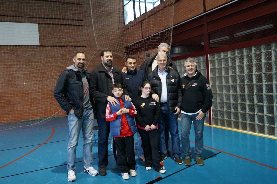 Baloncesto solidario en Cangas