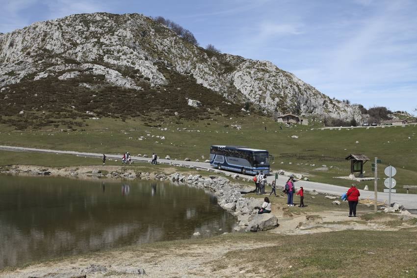 Asturias se llena de visitantes en Semana Santa