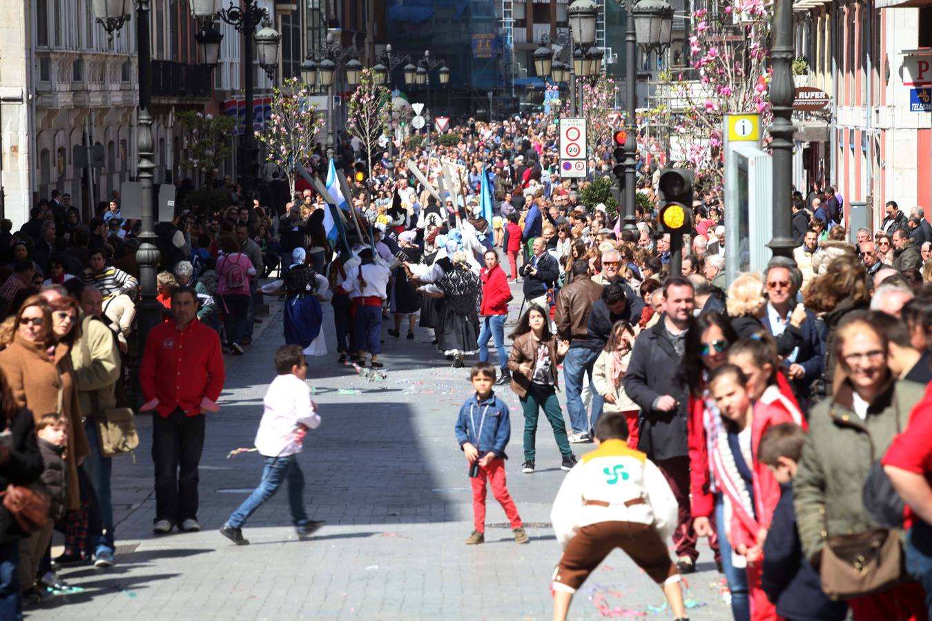 Avilés se vuelca con El Bollo