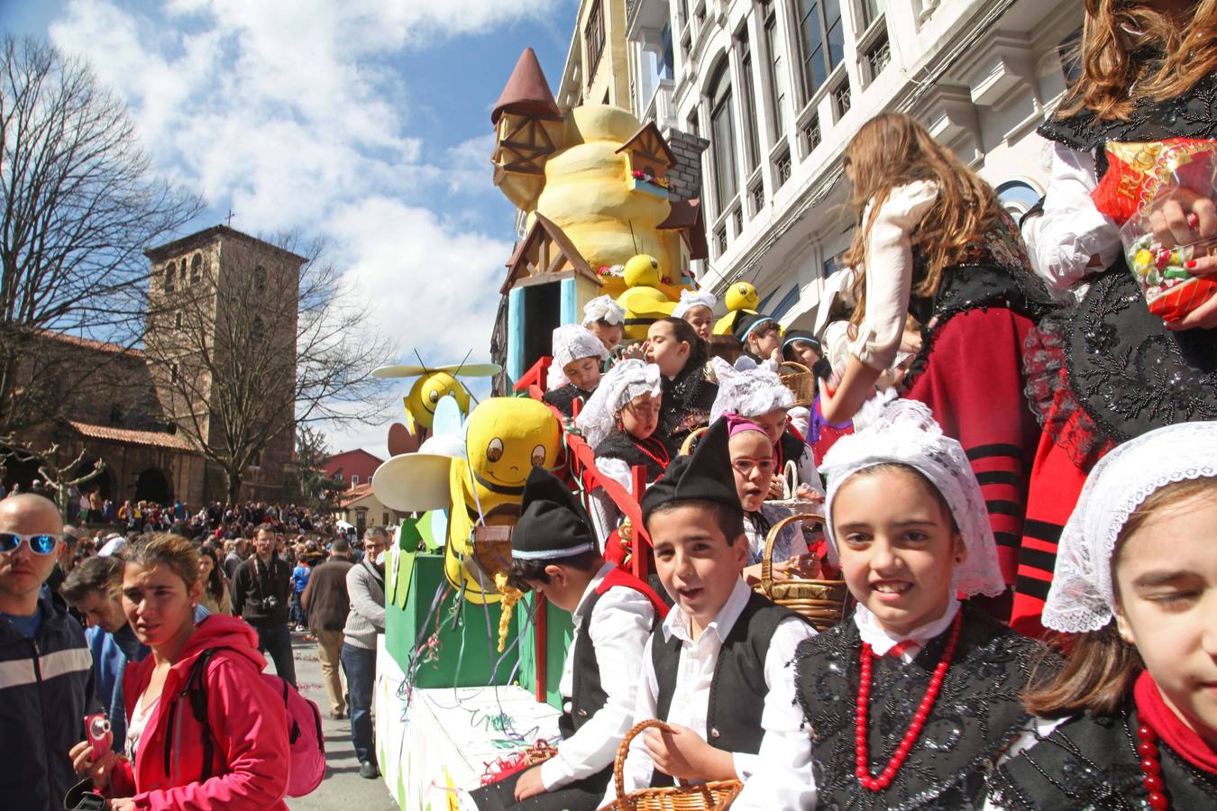 Avilés se vuelca con El Bollo