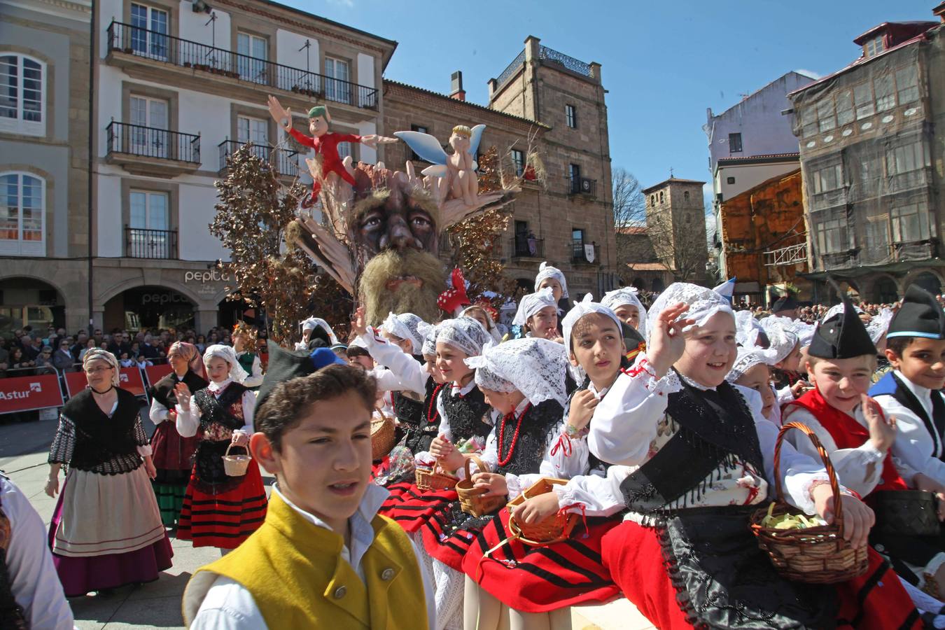 Avilés se vuelca con El Bollo