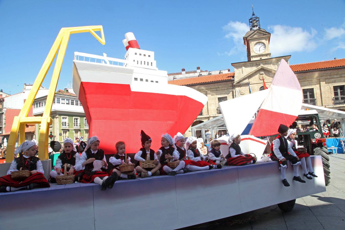 Avilés se vuelca con El Bollo