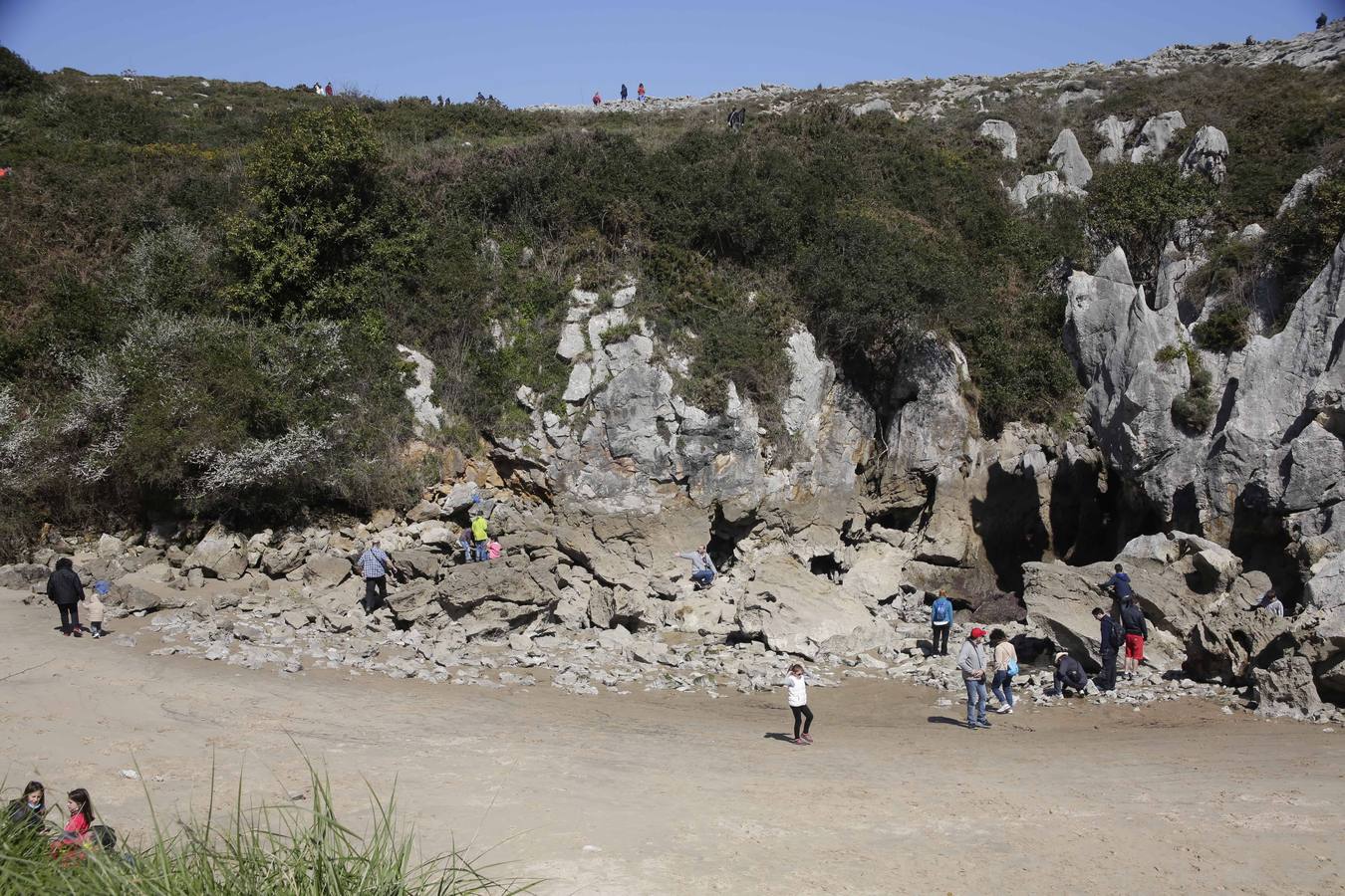 Gulpiyuri: una playa con sorpresa