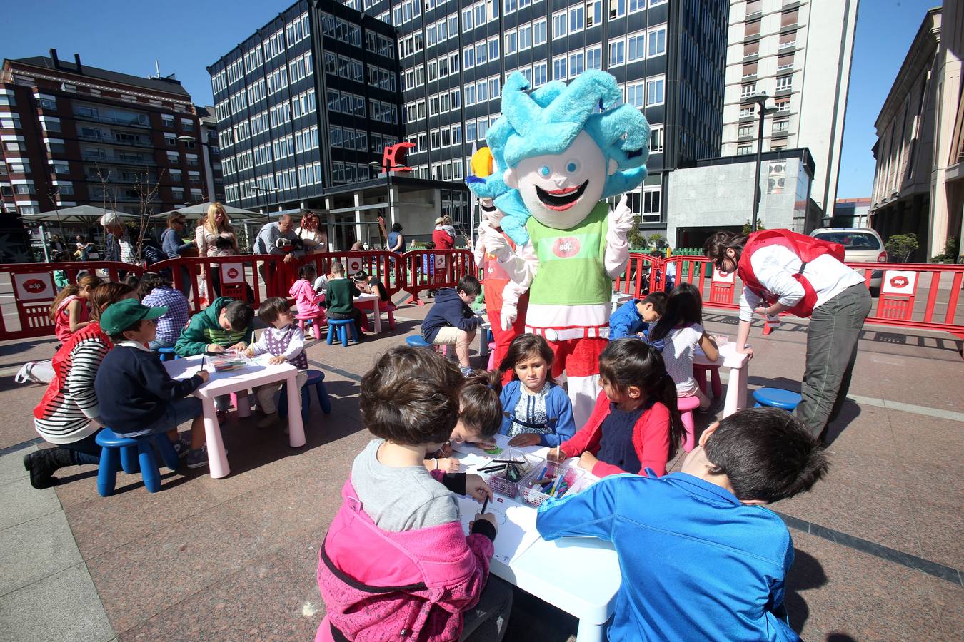 Los niños de Oviedo se comprometen a plantar cerezos