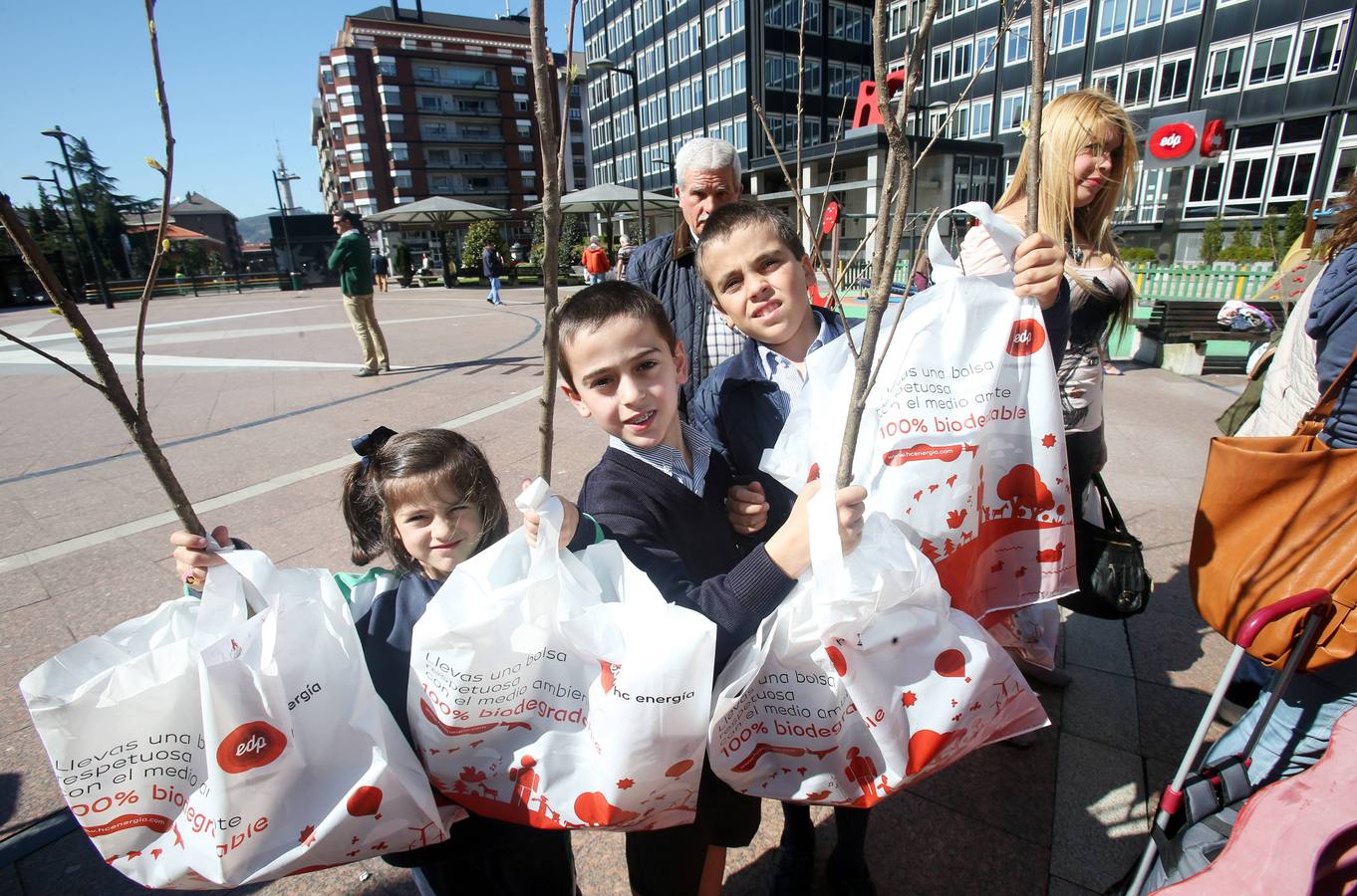 Los niños de Oviedo se comprometen a plantar cerezos