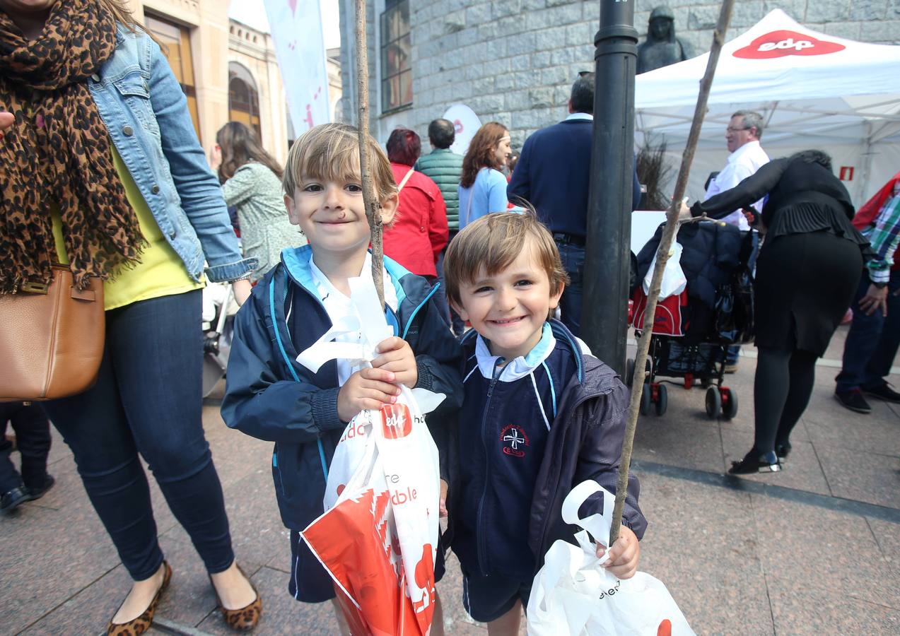 Los niños de Oviedo se comprometen a plantar cerezos