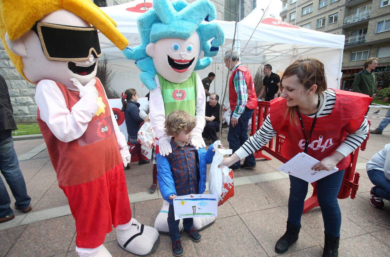 Los niños de Oviedo se comprometen a plantar cerezos