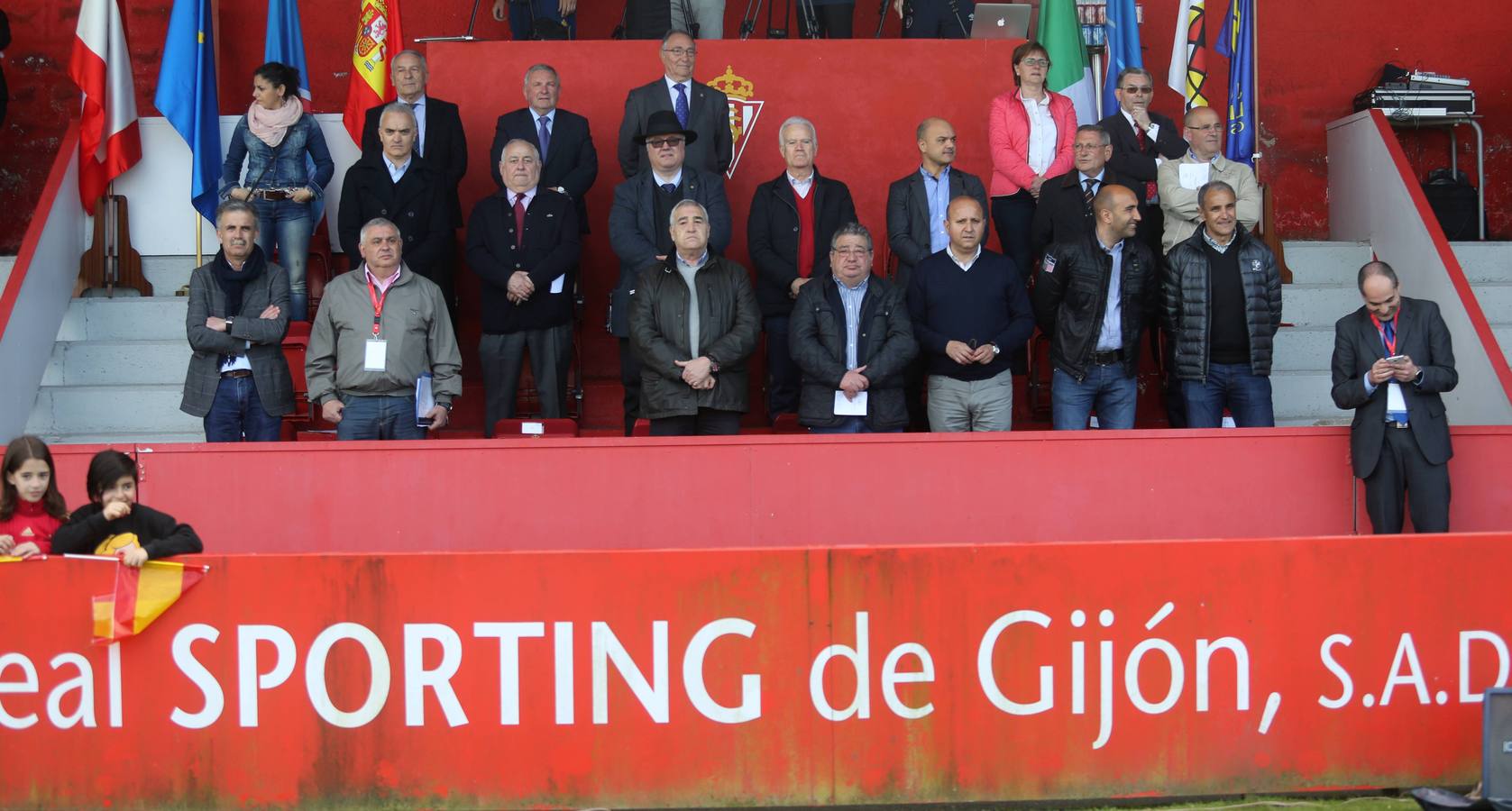 Las chicas de La Roja ganan en Gijón