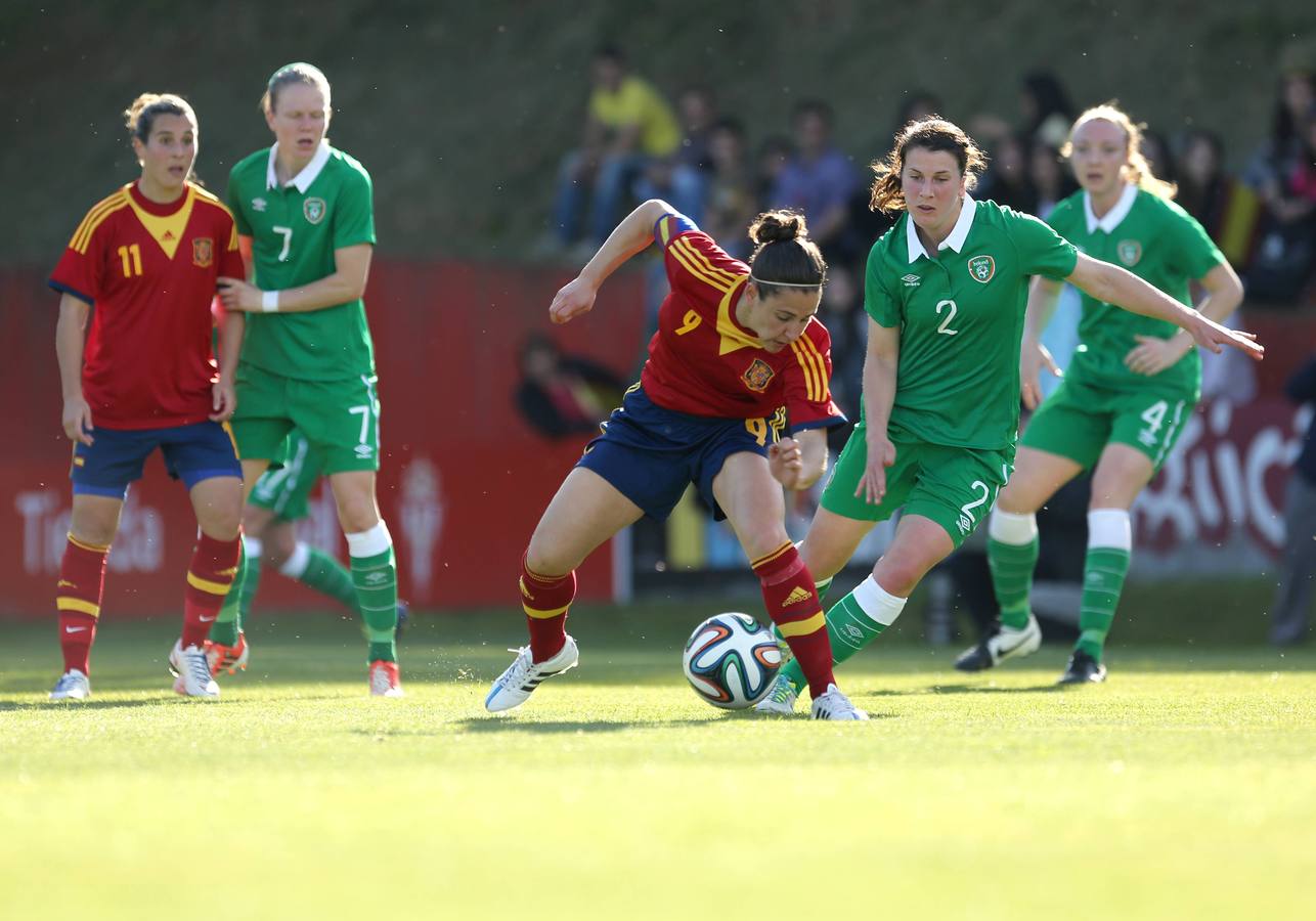 Las chicas de La Roja ganan en Gijón