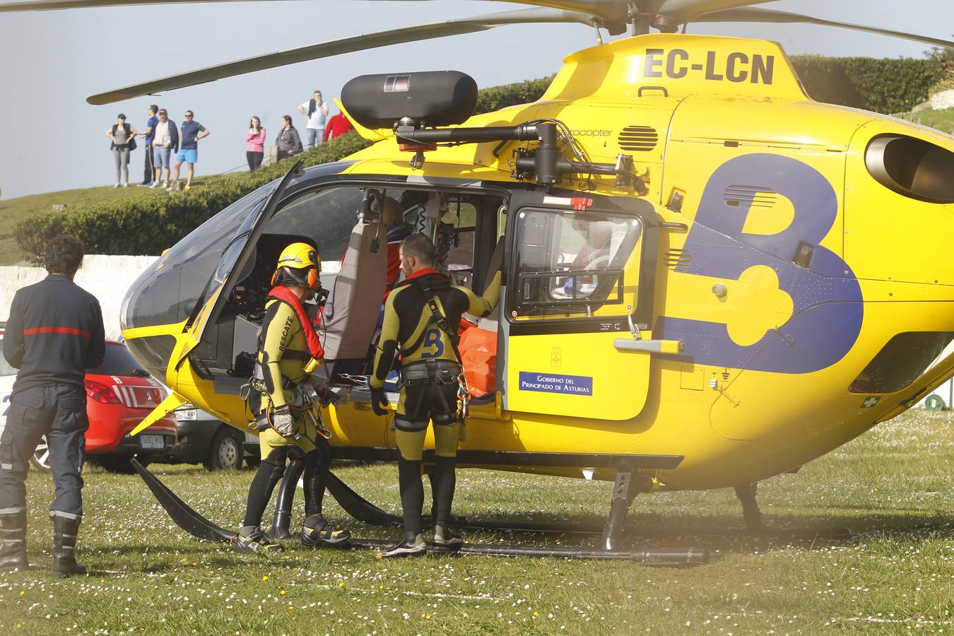 Rescatan el cadáver de un hombre en Gijón