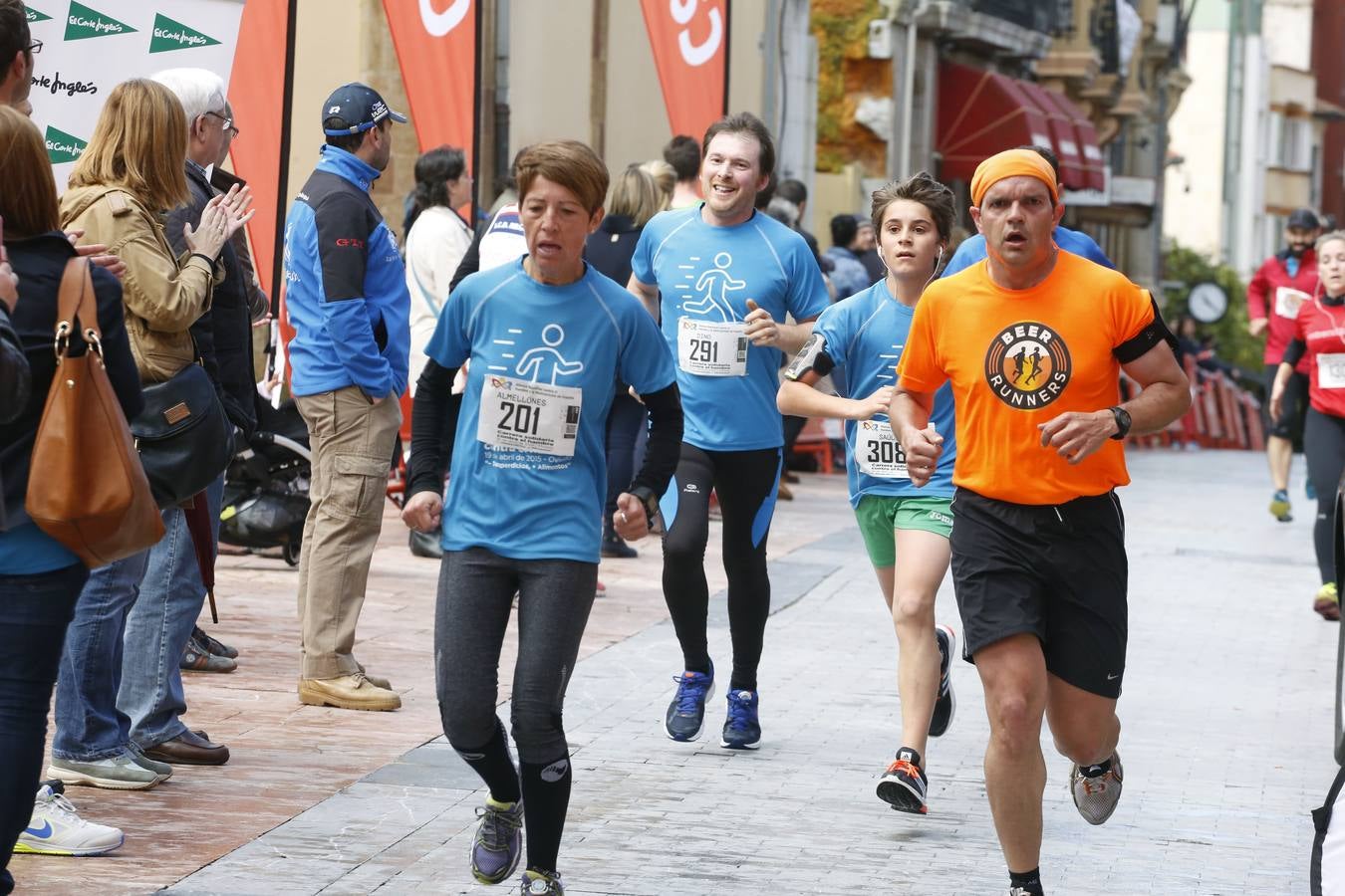 Carrera solidaria contra el hambre en Oviedo