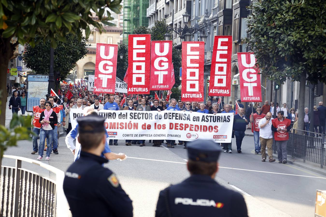 Manifestación en Oviedo por los despedidos de Santa Bárbara