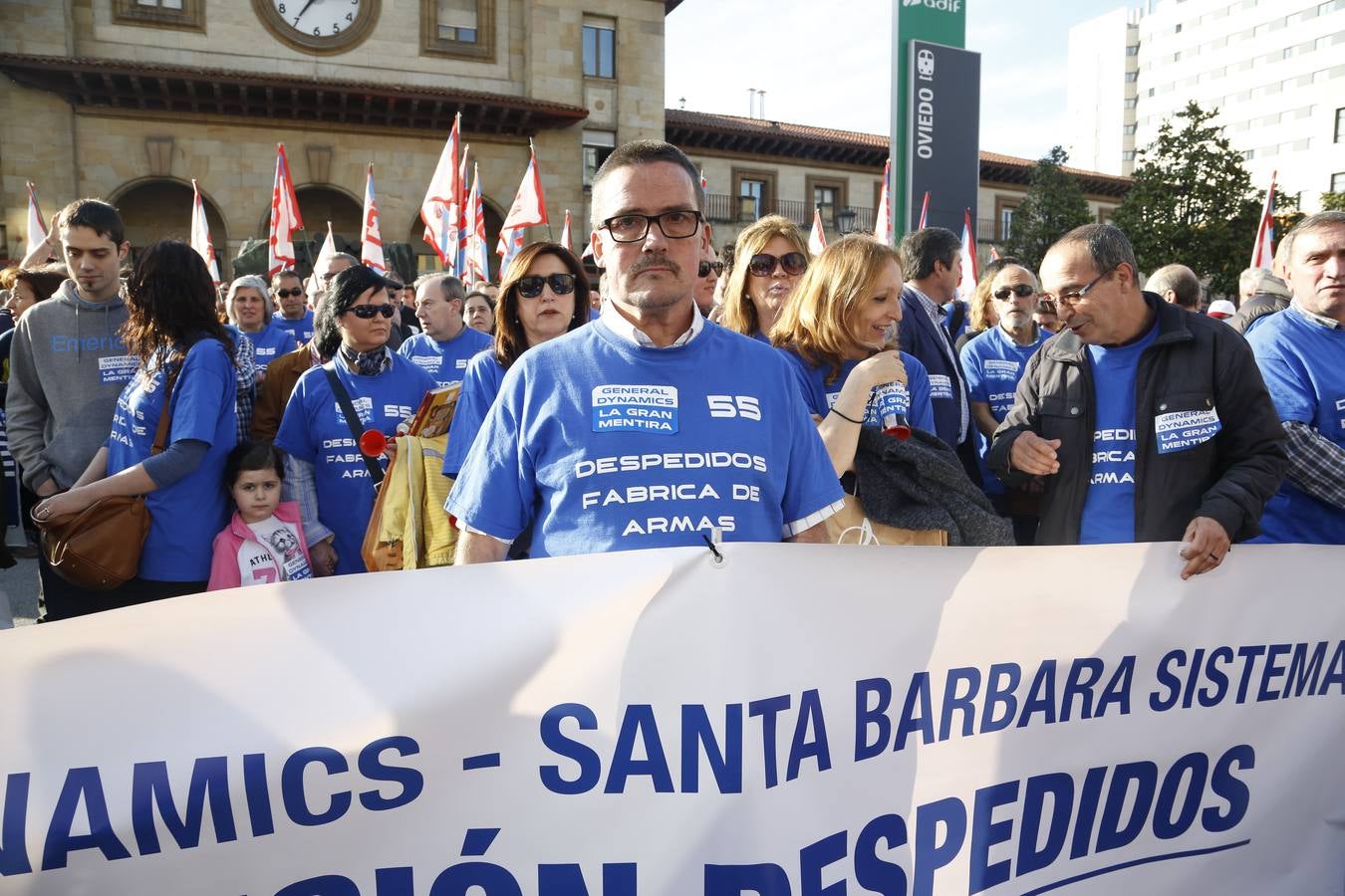 Manifestación en Oviedo por los despedidos de Santa Bárbara