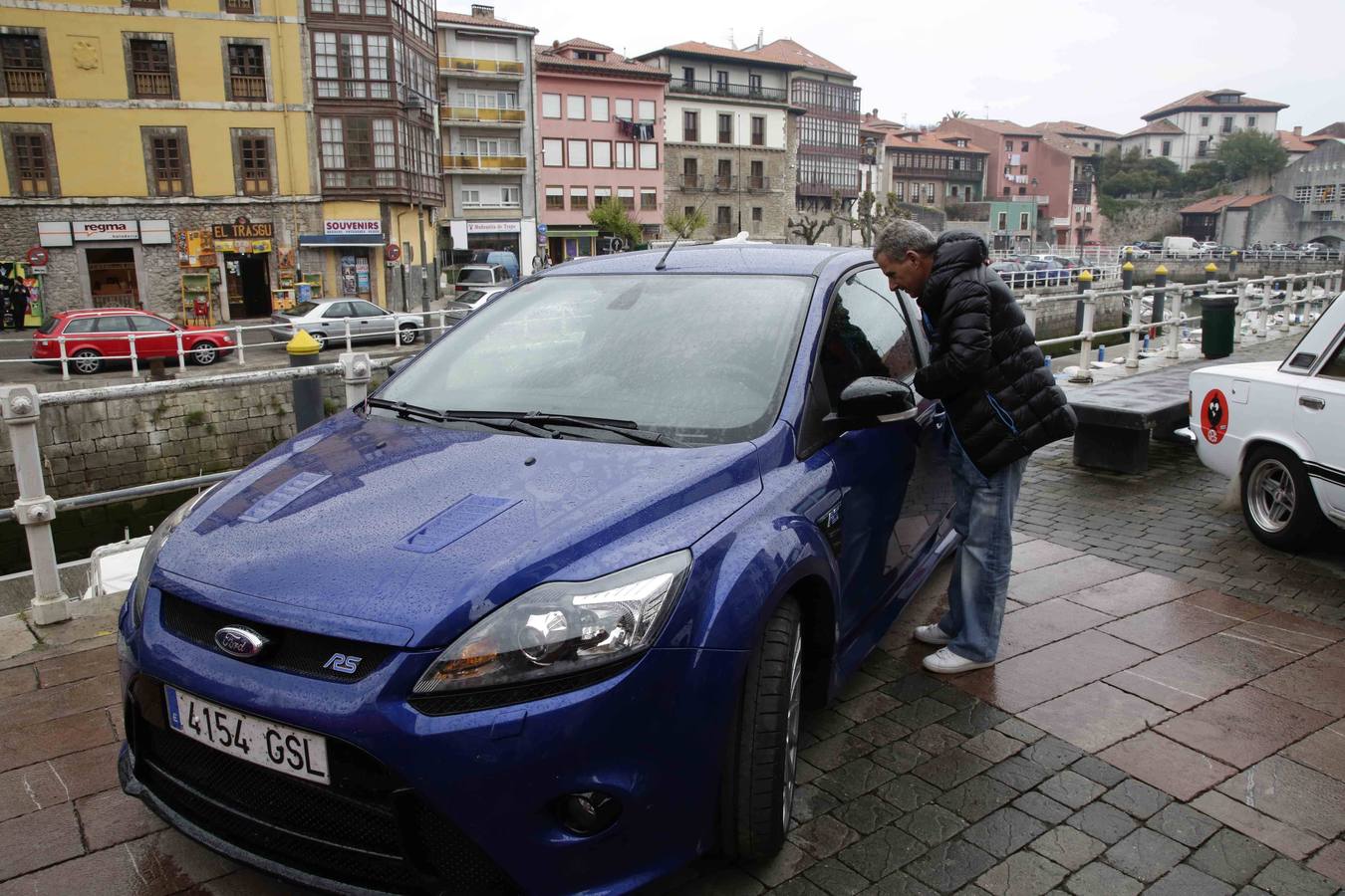 Concentración de coches clásicos en el Oriente asturiano