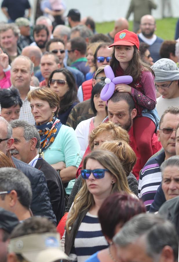 El campanu del río Narcea, un ejemplar de 4,6 kilos