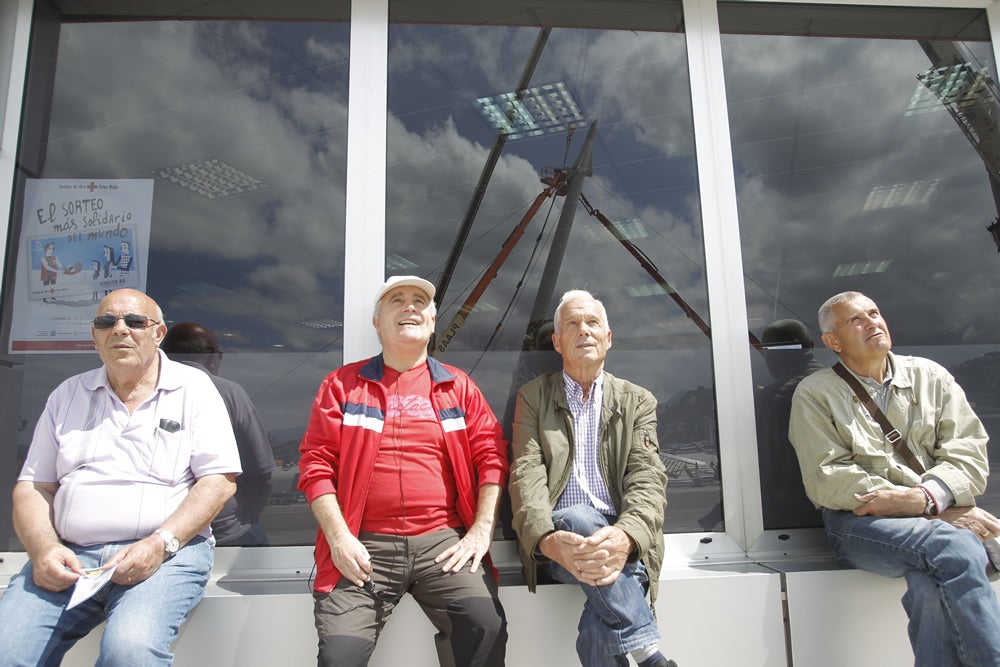 Así se levanta la pasarela de La Florida