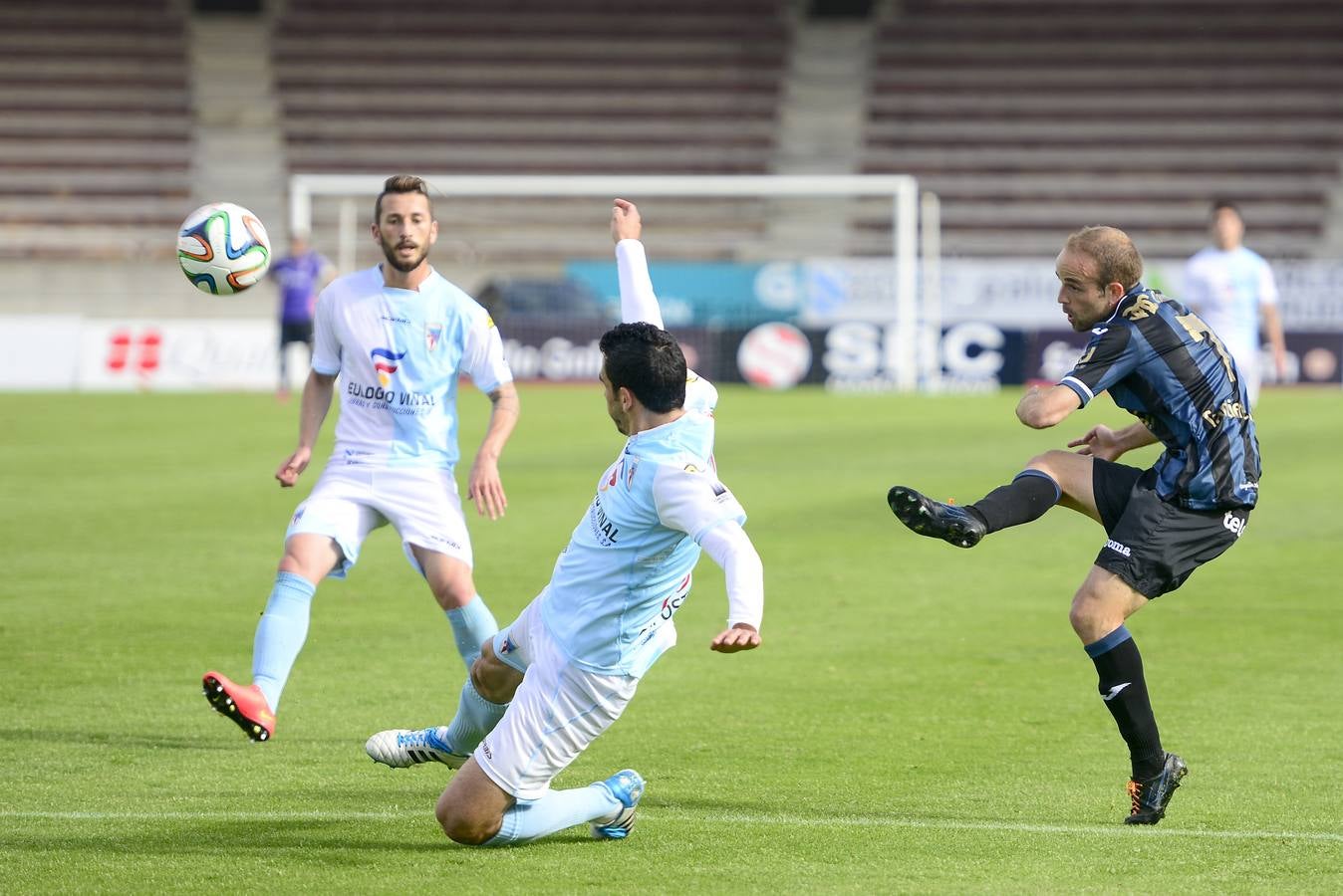 Las mejores imágenes del Compostela 1 - 1 Real Oviedo