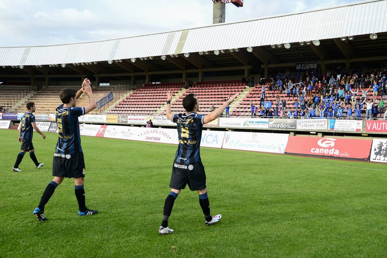 Las mejores imágenes del Compostela 1 - 1 Real Oviedo