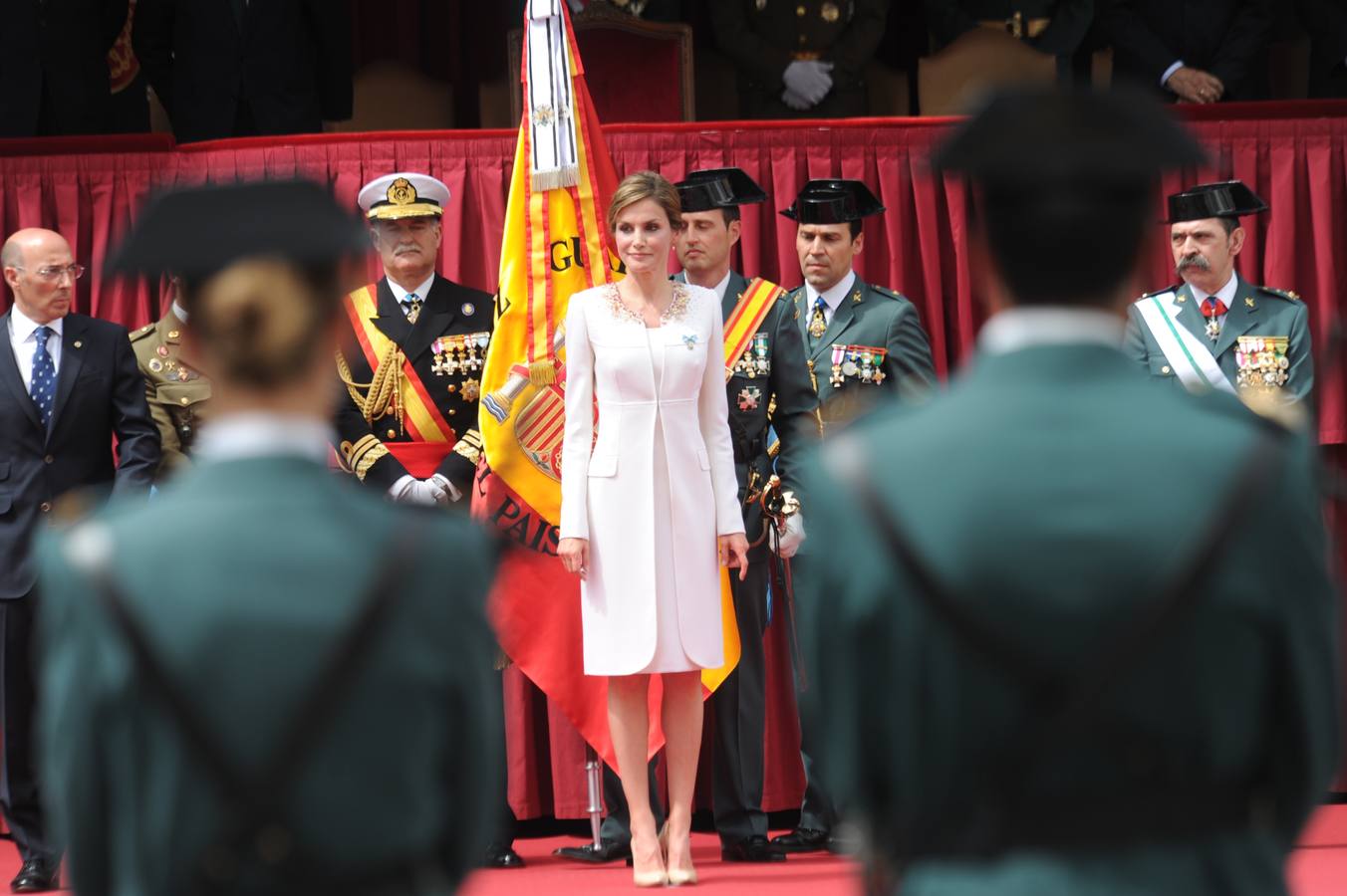 La Reina preside un homenaje a la Guardia Civil en Vitoria