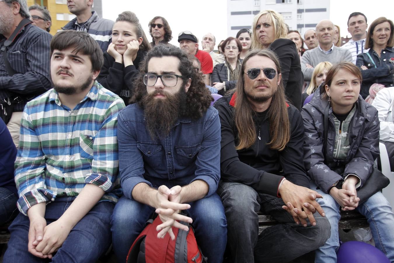 Miles de personas en el mitin de Podemos en Oviedo