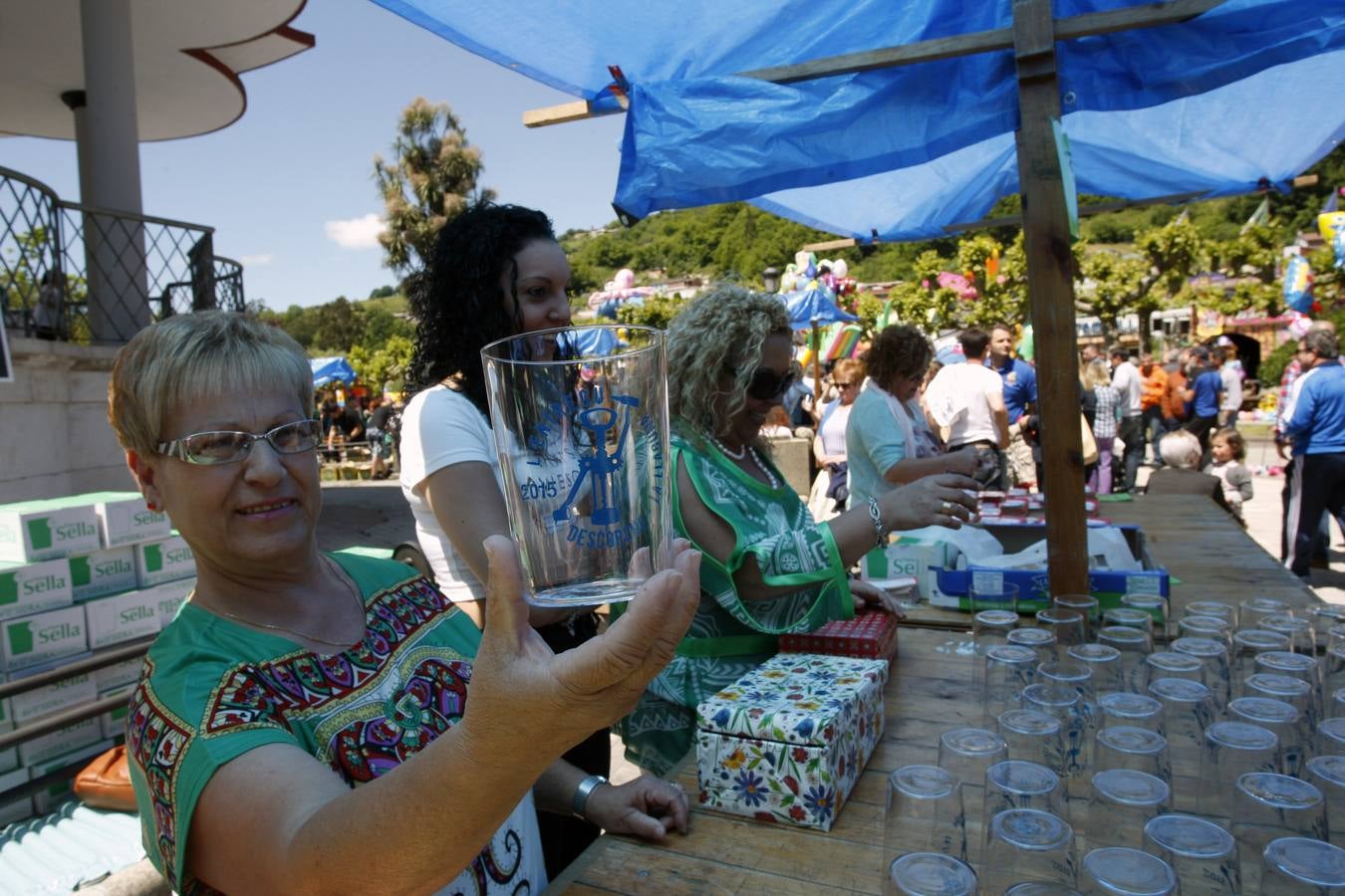 Fiesta del Descorche en El Entrego