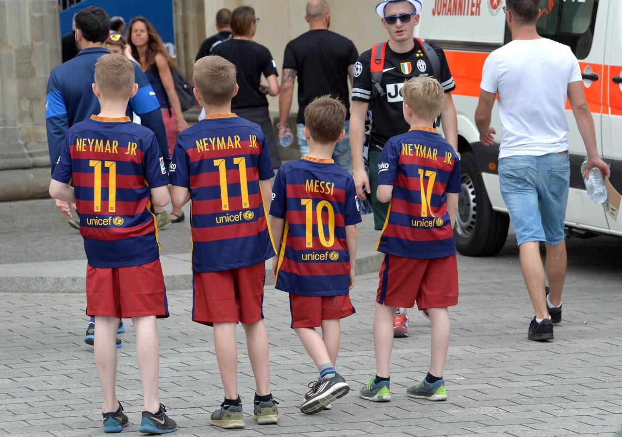 Los aficionados se preparan para la final de la Liga de Campeones