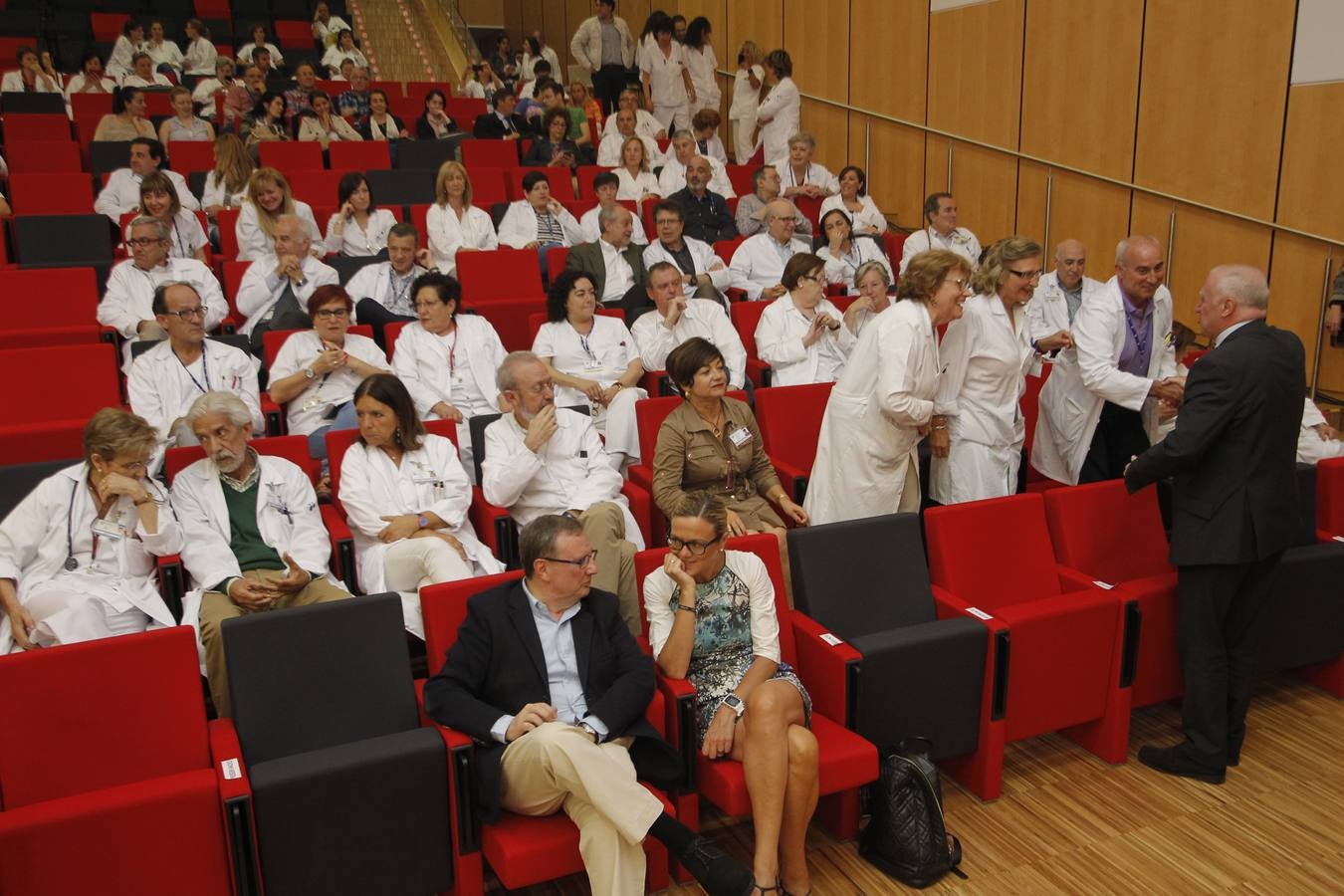 Aniversario del HUCA con protestas