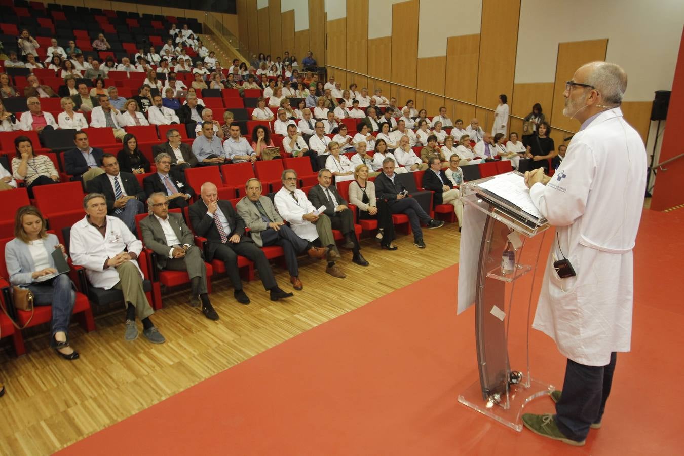 Aniversario del HUCA con protestas